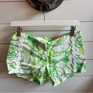 Lilly Pulitzer Green Floral Shorts Size 0